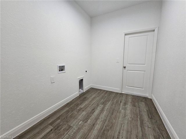 9011 Penny CIR, Labelle, FL 33935