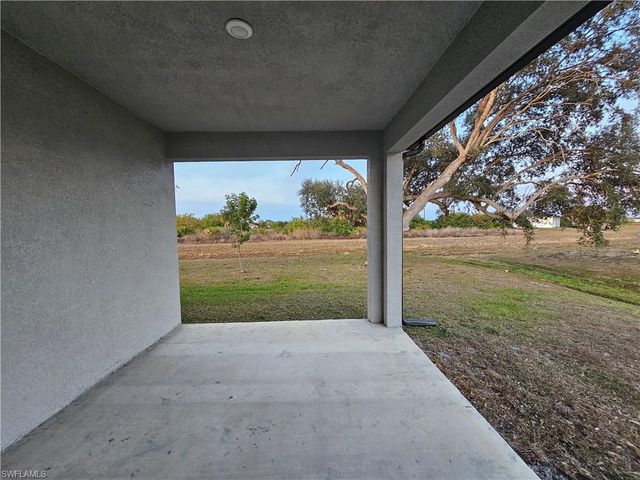 9011 Penny CIR, Labelle, FL 33935