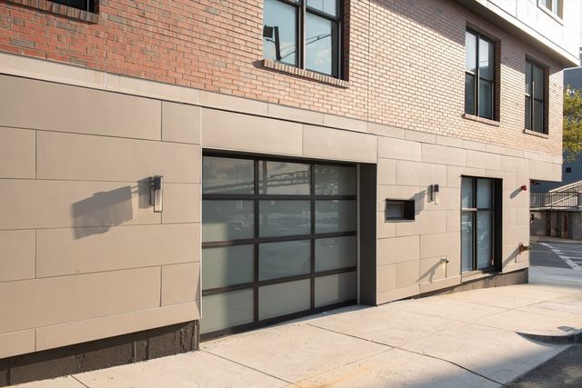 425 Border St 407, Boston, MA 02128