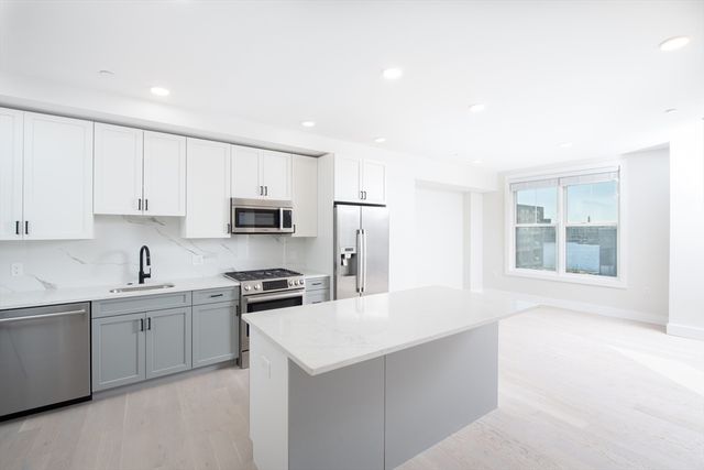 425 Border St 407, Boston, MA 02128