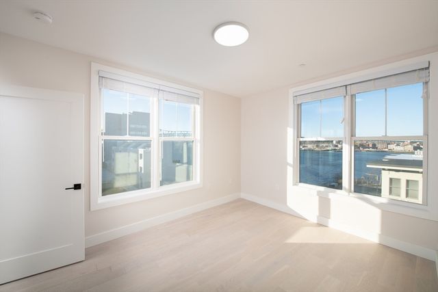 425 Border St 407, Boston, MA 02128