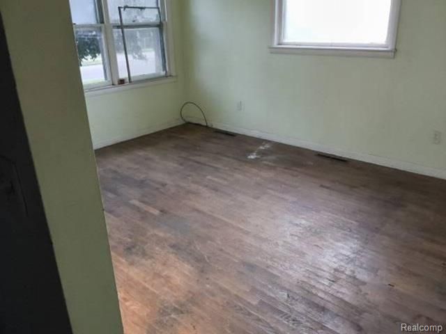 1008 Reo Road, Lansing, MI 48910