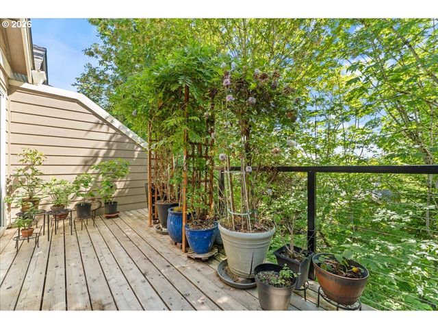 9522 Sw 153RD Ave, Beaverton, OR 97007