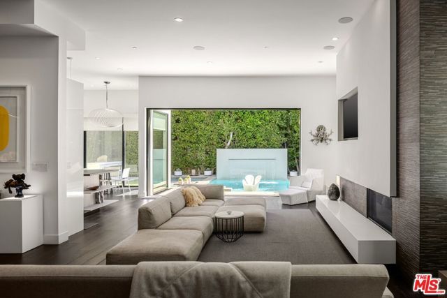 848 N Crescent Heights Boulevard, Los Angeles, CA 90046
