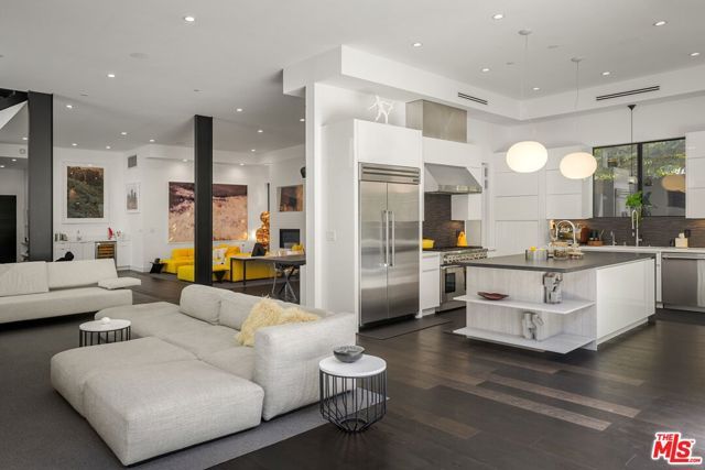 848 N Crescent Heights Boulevard, Los Angeles, CA 90046