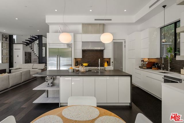 848 N Crescent Heights Boulevard, Los Angeles, CA 90046