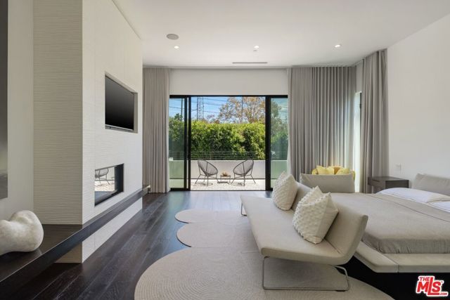 848 N Crescent Heights Boulevard, Los Angeles, CA 90046