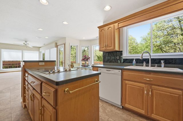838 Peachtree Hills Road, Murphy, NC 28906