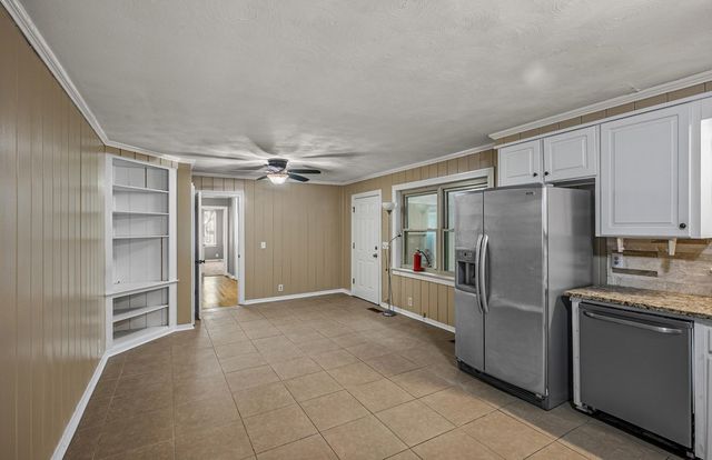 1935 Denton Road, Dothan, AL 36303