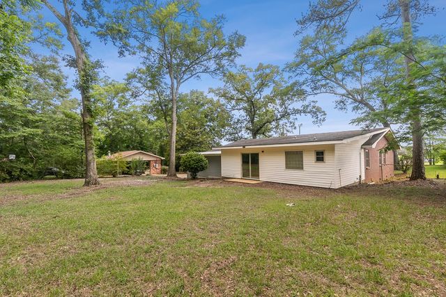1935 Denton Road, Dothan, AL 36303