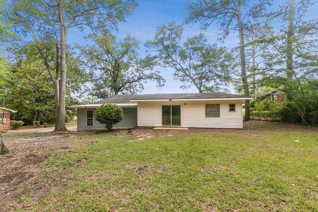 1935 Denton Road, Dothan, AL 36303