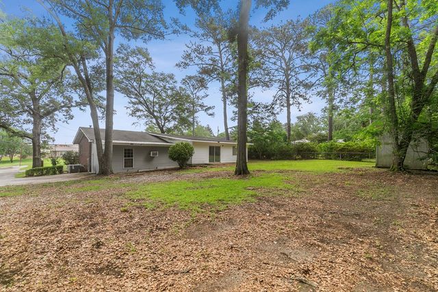 1935 Denton Road, Dothan, AL 36303