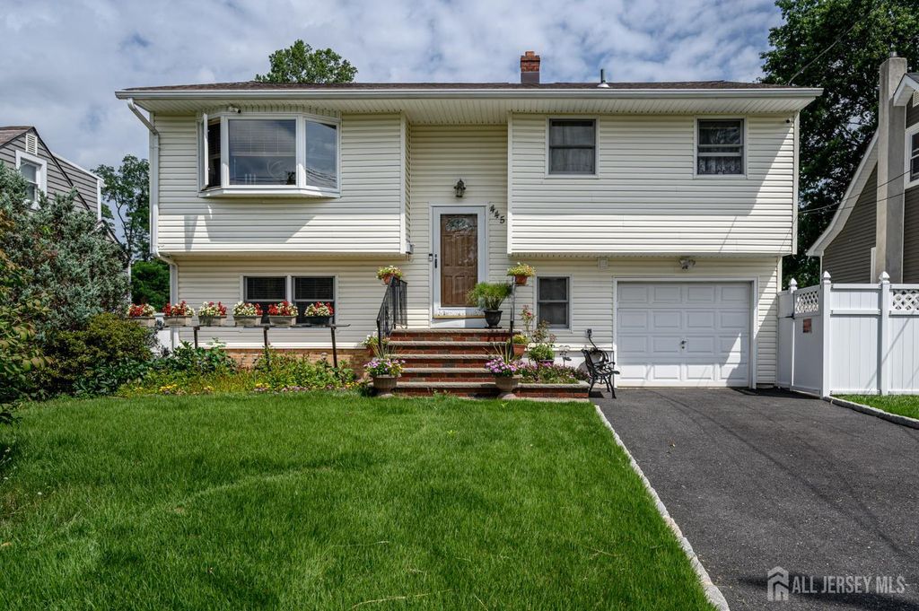 445 Prospect Avenue, Avenel, NJ 07001