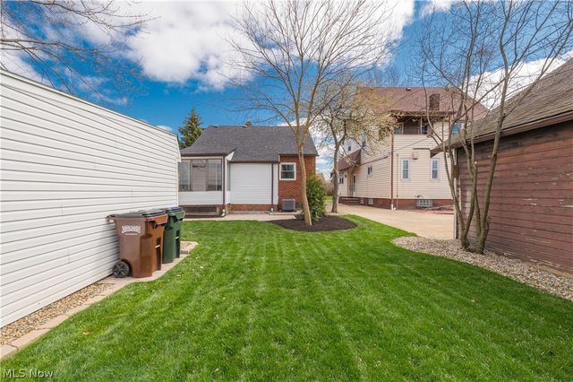 6392 Doncaster Avenue, Parma, OH 44129