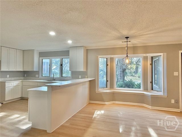 10 Cove Drive, Savannah, GA 31419