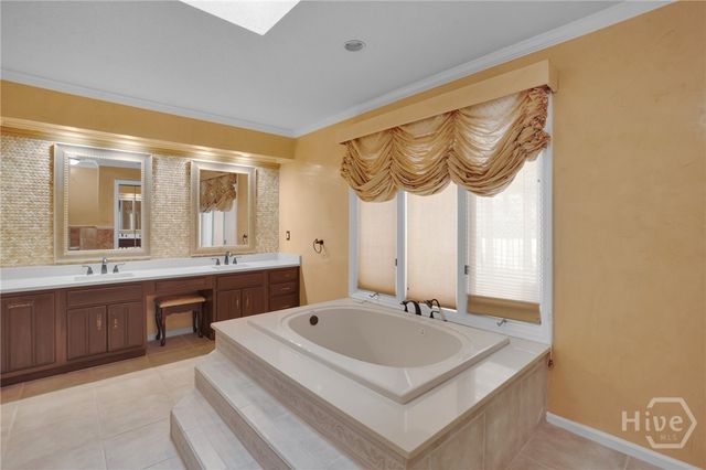 10 Cove Drive, Savannah, GA 31419