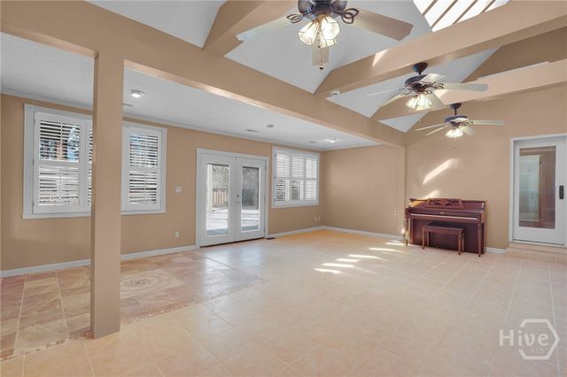 10 Cove Drive, Savannah, GA 31419