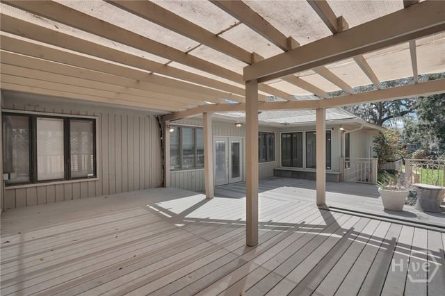 10 Cove Drive, Savannah, GA 31419