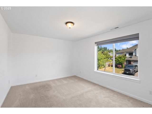 17095 Se MANLEY St, Portland, OR 97236