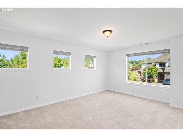 17095 Se MANLEY St, Portland, OR 97236