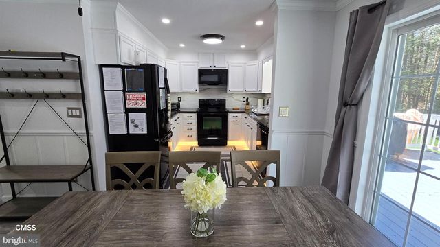 331 MOHANSIC LN, Tobyhanna, PA 18466