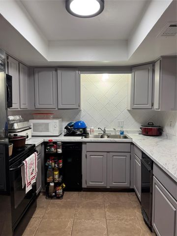 2924 Camelot Lane, Missouri City, TX 77459