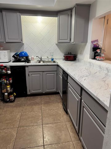 2924 Camelot Lane, Missouri City, TX 77459