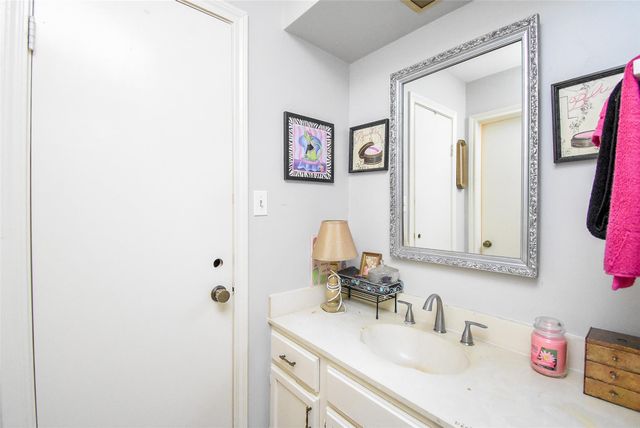 2924 Camelot Lane, Missouri City, TX 77459