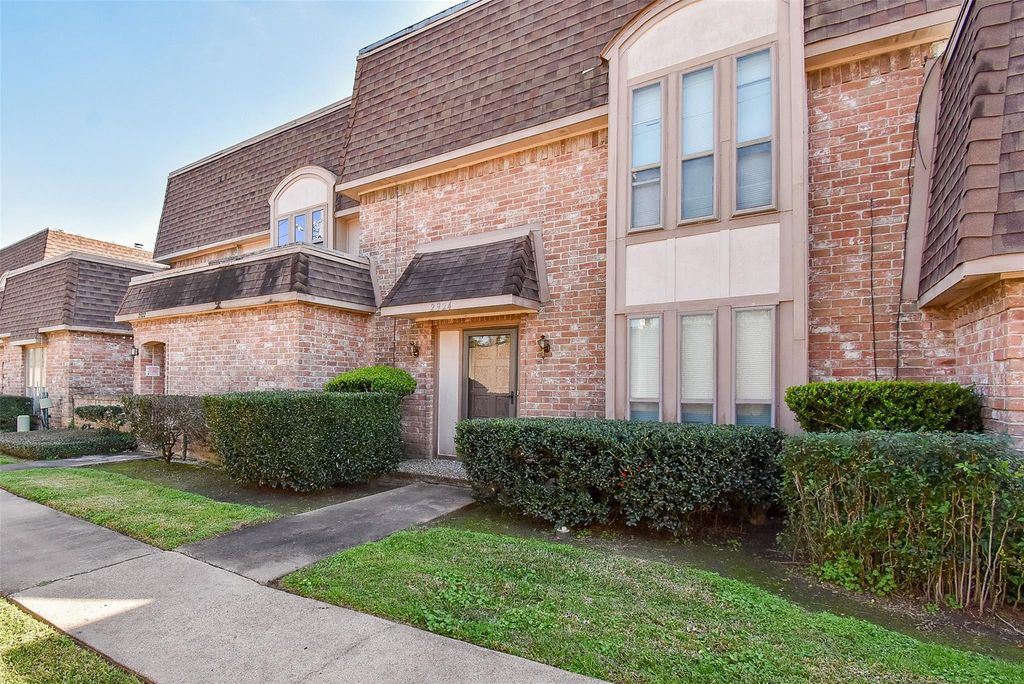 2924 Camelot Lane, Missouri City, TX 77459