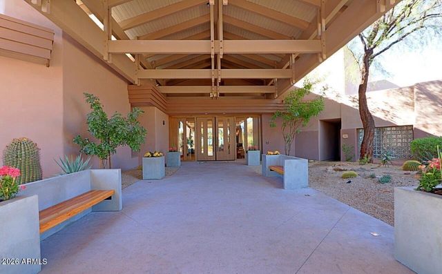 33111 N 71ST Way, Scottsdale, AZ 85266