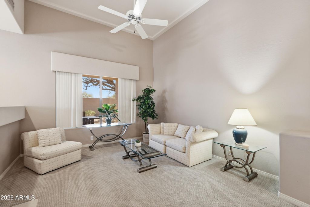 Image 10 of property listing at 33111 N 71ST Way, Scottsdale, AZ 85266