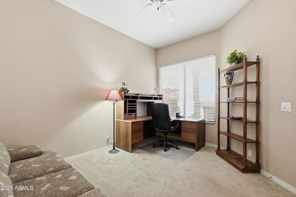 Image 17 of property listing at 33111 N 71ST Way, Scottsdale, AZ 85266