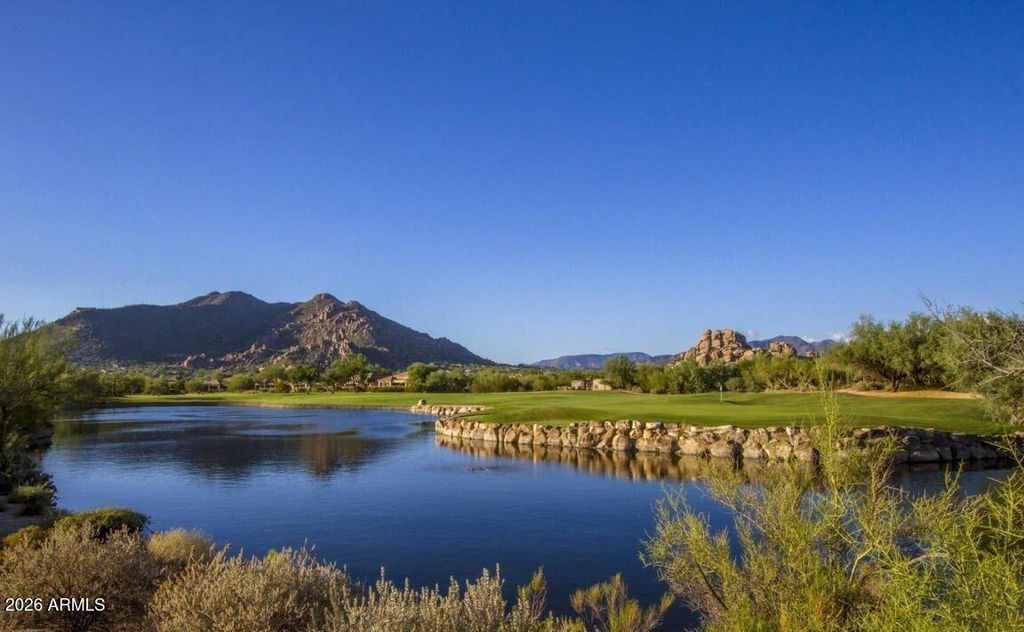 Image 2 of property listing at 33111 N 71ST Way, Scottsdale, AZ 85266