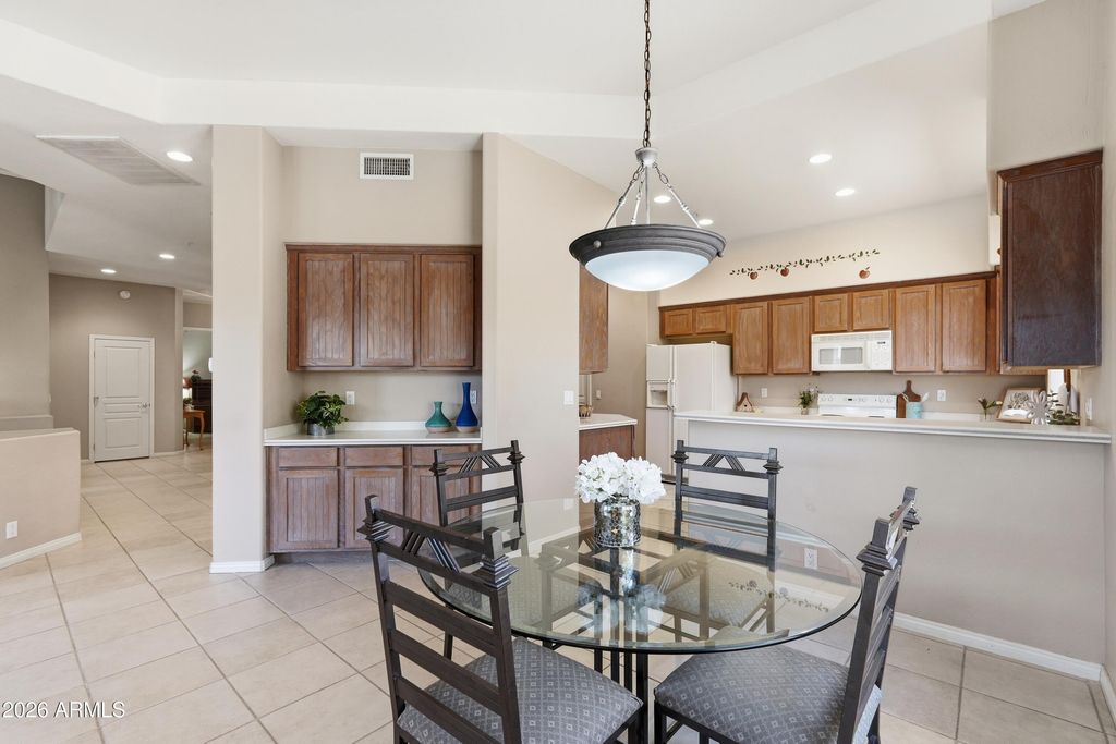 Image 25 of property listing at 33111 N 71ST Way, Scottsdale, AZ 85266