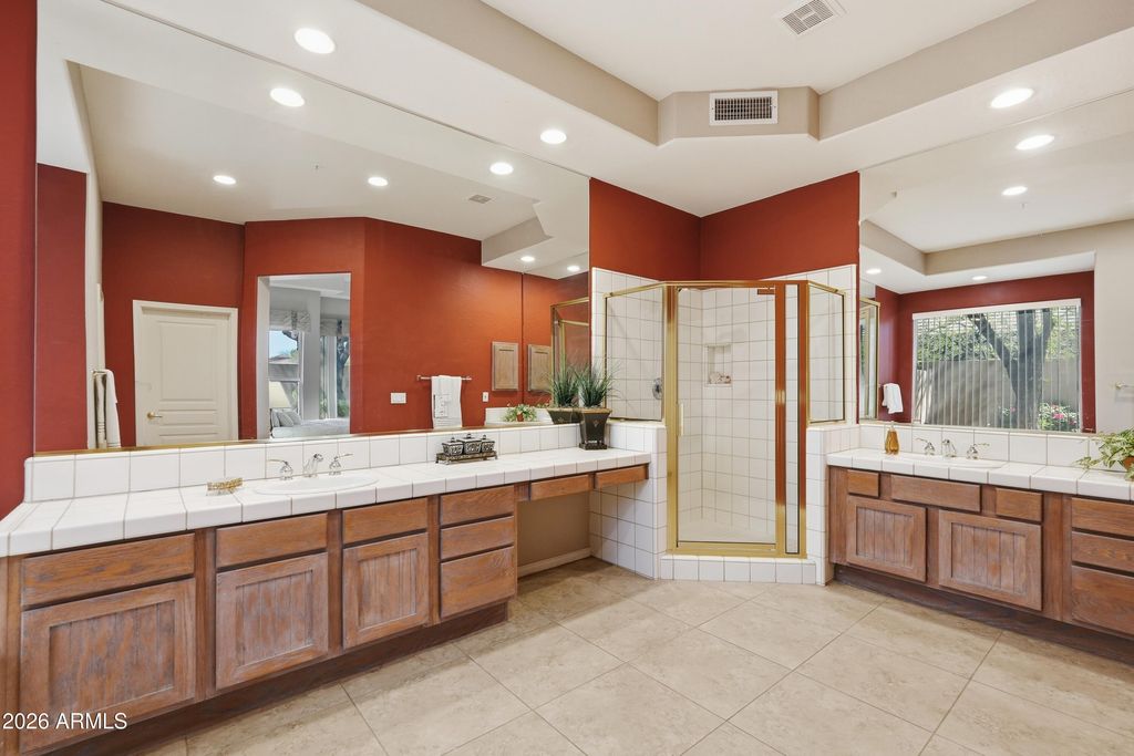 Image 30 of property listing at 33111 N 71ST Way, Scottsdale, AZ 85266