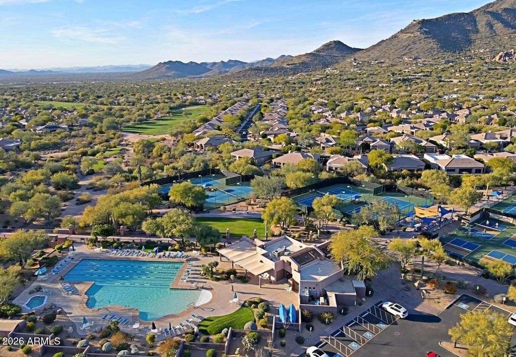 Image 33 of property listing at 33111 N 71ST Way, Scottsdale, AZ 85266