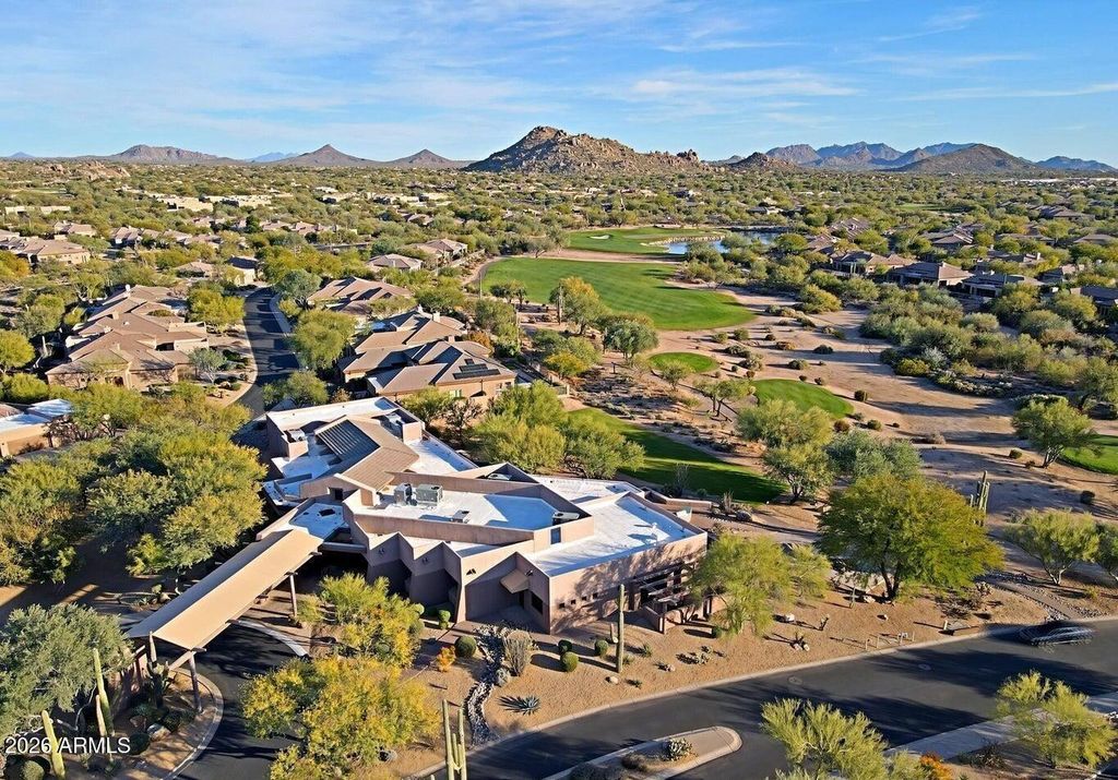 Image 45 of property listing at 33111 N 71ST Way, Scottsdale, AZ 85266