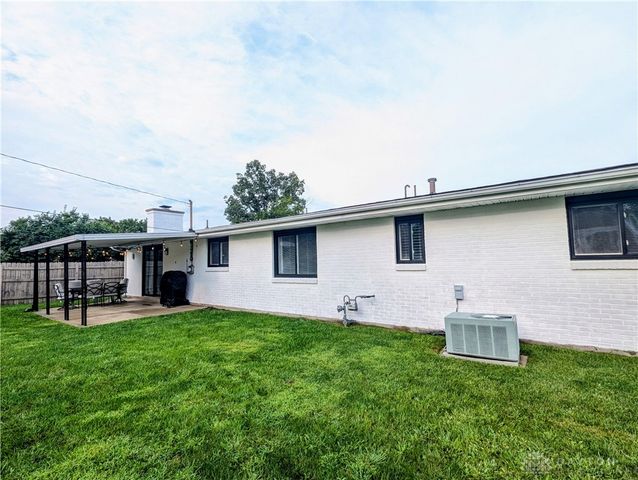 186 Katy Lane, Englewood, OH 45322