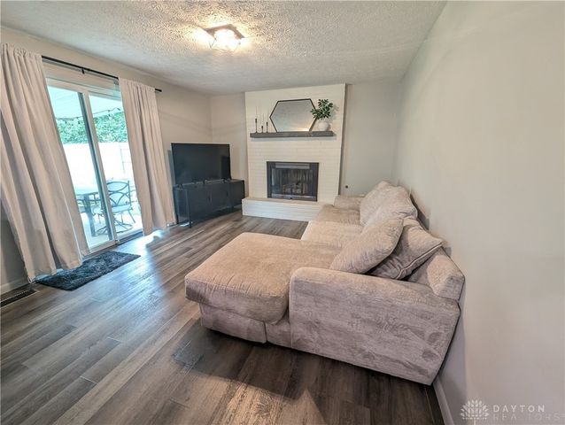 186 Katy Lane, Englewood, OH 45322