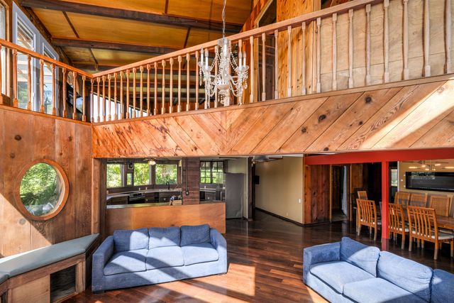 810 Upper Ulumalu Rd, Haiku, HI 96708