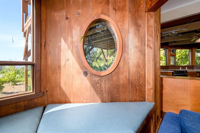 810 Upper Ulumalu Rd, Haiku, HI 96708