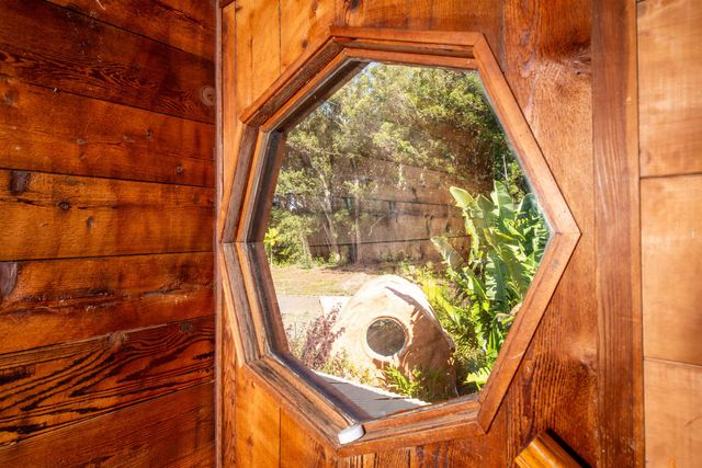 810 Upper Ulumalu Rd, Haiku, HI 96708