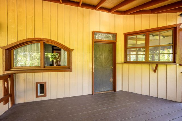 810 Upper Ulumalu Rd, Haiku, HI 96708