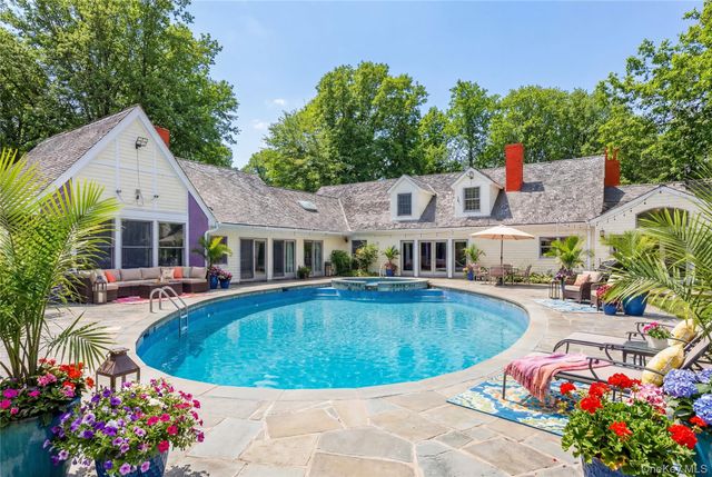 235 Centre Island Road, Centre Island, NY 11771