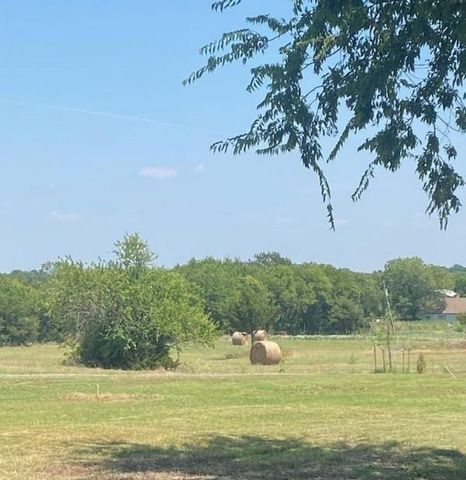 3262 Fm 1566 W, Celeste, TX 75423