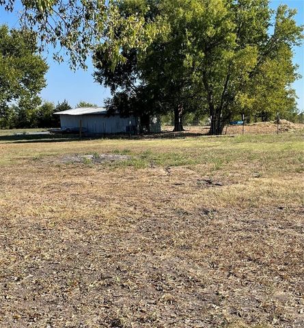 3262 Fm 1566 W, Celeste, TX 75423