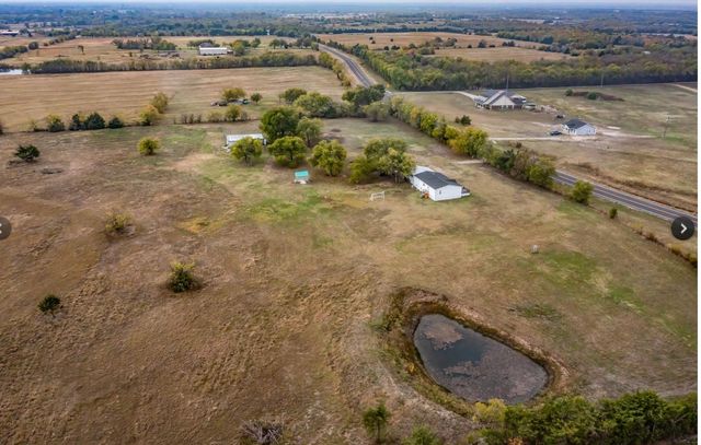 3262 Fm 1566 W, Celeste, TX 75423