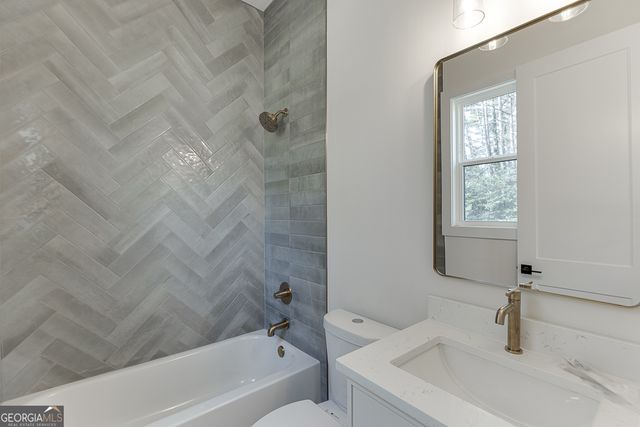 5422 Copper Creek Road, Flowery Branch, GA 30542