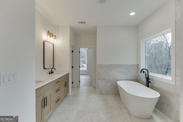 5422 Copper Creek Road, Flowery Branch, GA 30542