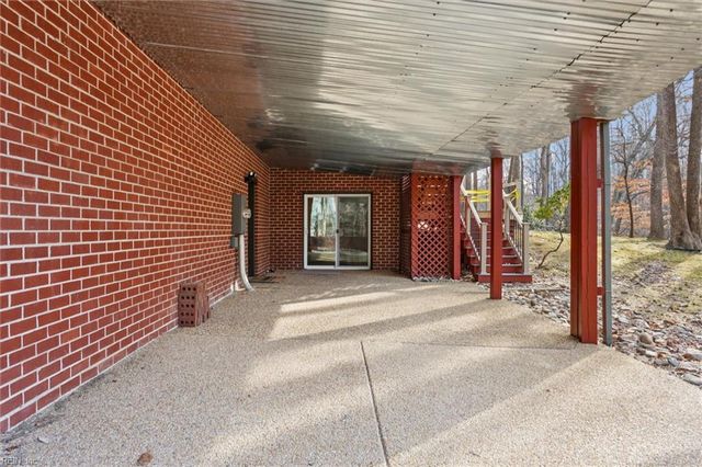 16 Mile CRSE, Williamsburg, VA 23185